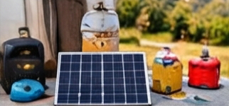 Panneau solaire, bouteilles de gaz et équipements d'autonomie