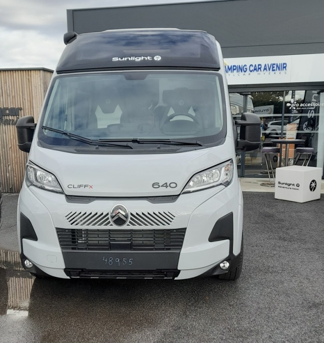 camping car SUNLIGHT CLIFF CLIFF 640 X mod&egrave;le 2026